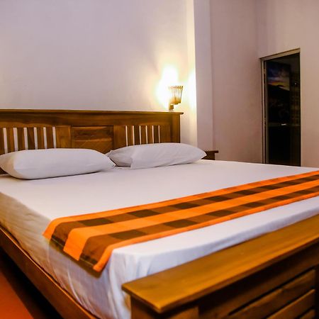 Little Angels Bed & Breakfast Mirissa Dış mekan fotoğraf