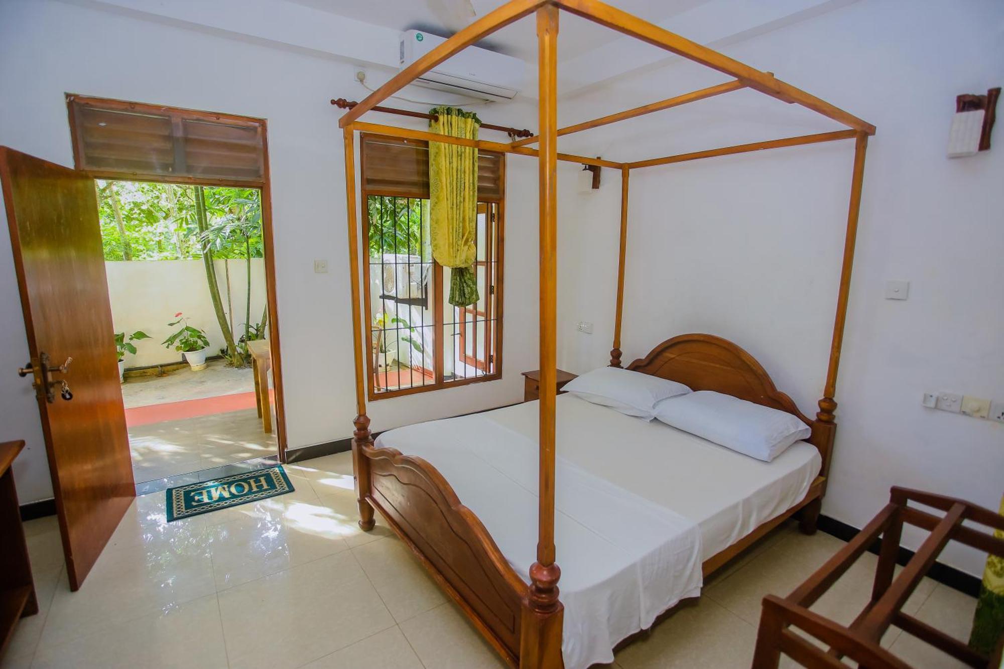 Little Angels Bed & Breakfast Mirissa Dış mekan fotoğraf