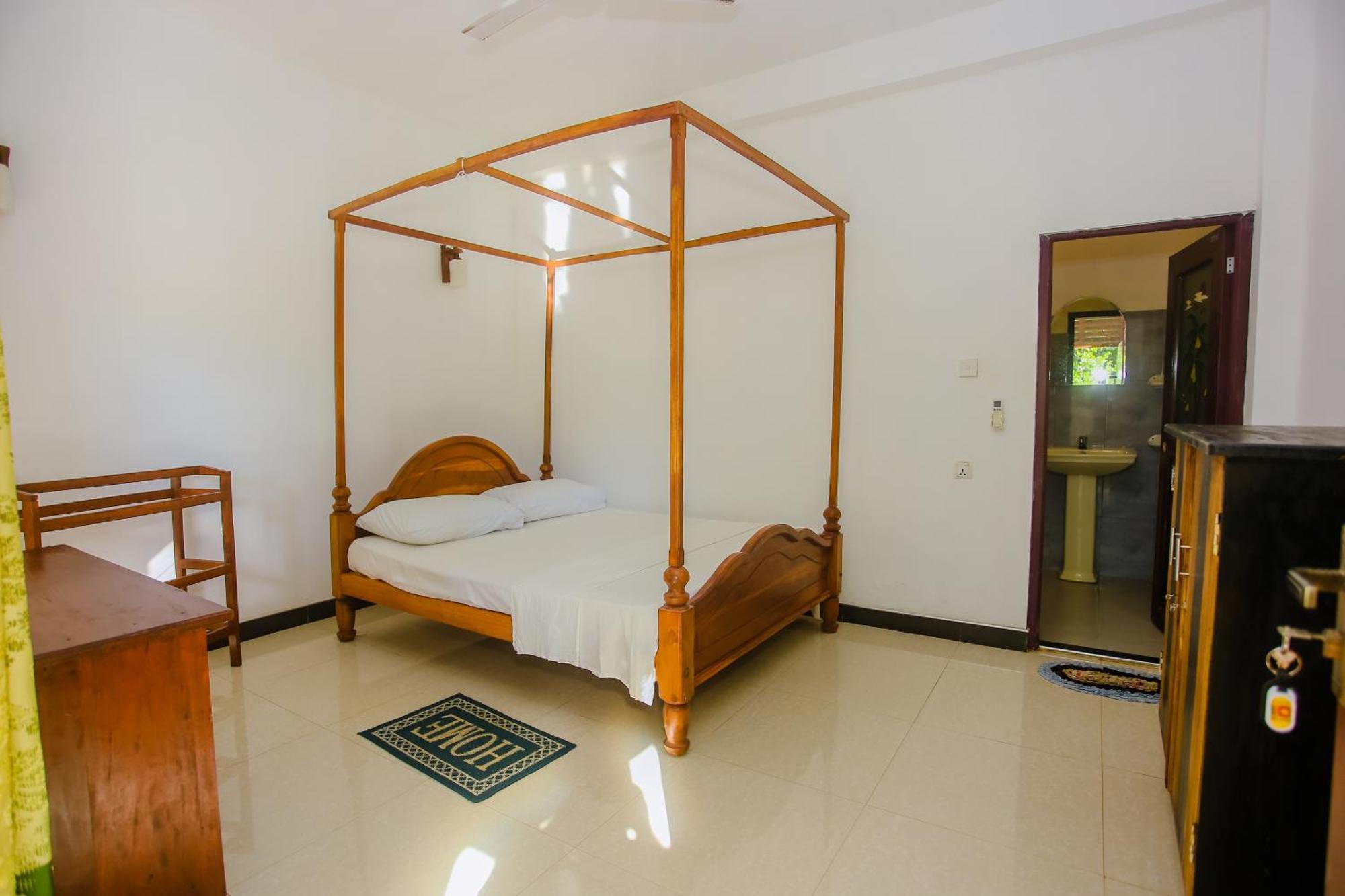 Little Angels Bed & Breakfast Mirissa Dış mekan fotoğraf